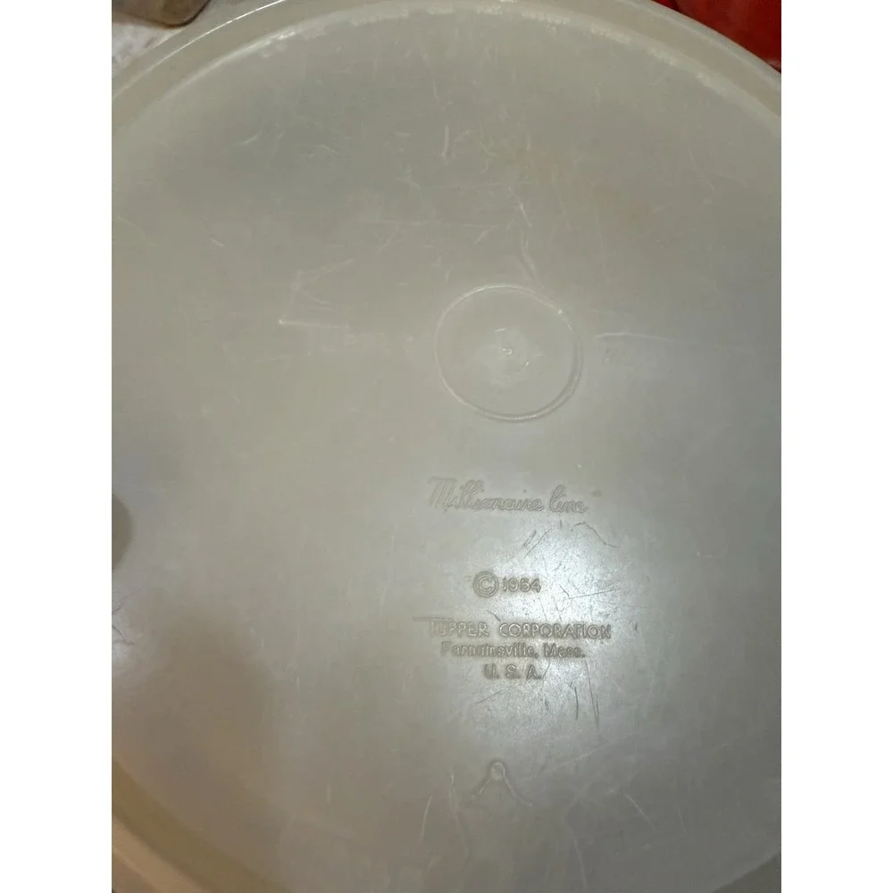 Vtg Tupperware Bowl 271-10 With Lid Millionaire Line‎ Seal 228-5  Circa 1954 EUC